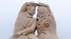 The mesmerizing sculptures carved out of sand in 2018