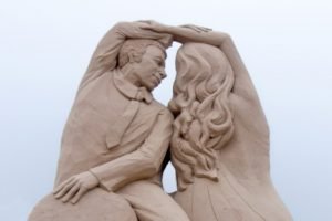 The mesmerizing sculptures carved out of sand in 2018